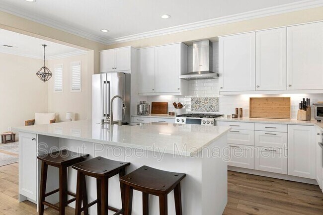 Building Photo - 40149 Balboa Dr