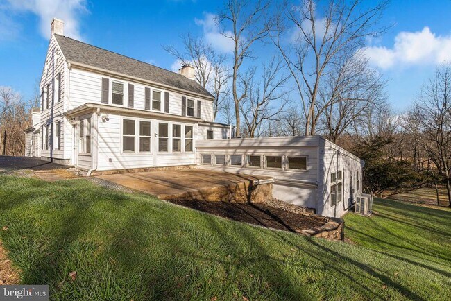 Building Photo - 57 S Limekiln Pike