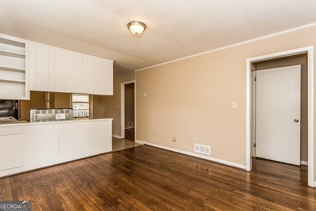 Building Photo - 1909 Argonne Dr