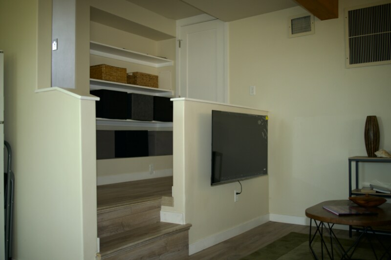 Building Photo - 1551 Monmouth Dr