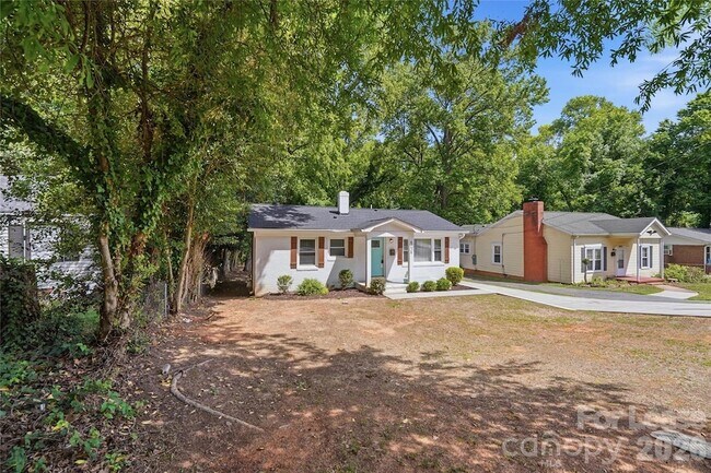 Building Photo - 4239 Dinglewood Ave