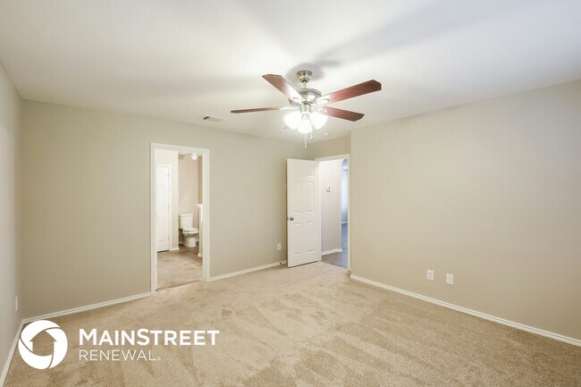 Building Photo - 10203 Crystal View