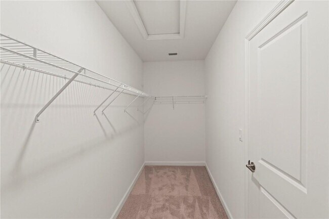 Building Photo - 22036 Brookmont Dr