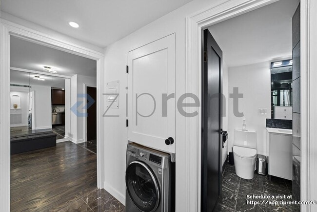 Building Photo - 2285 Peachtree Rd
