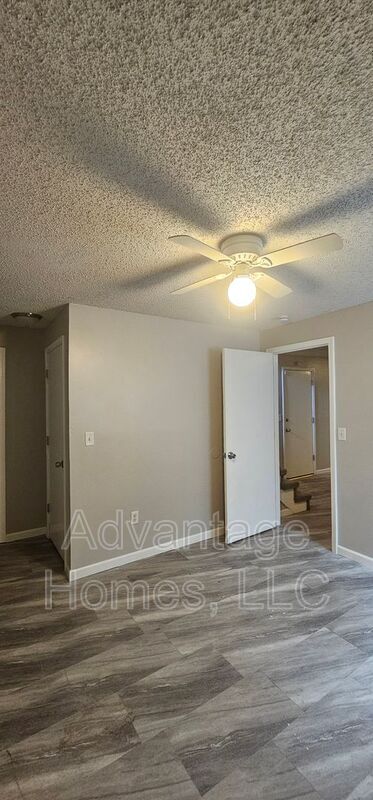 Building Photo - 11418 E 71 St