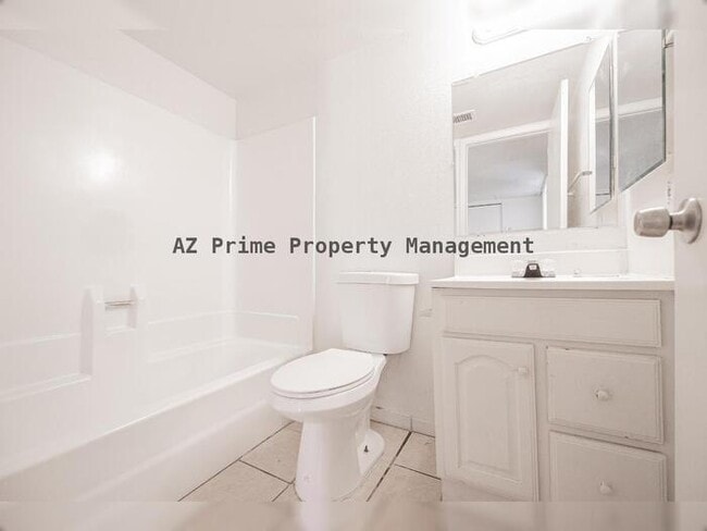 Building Photo - 2802 N 43rd Ave