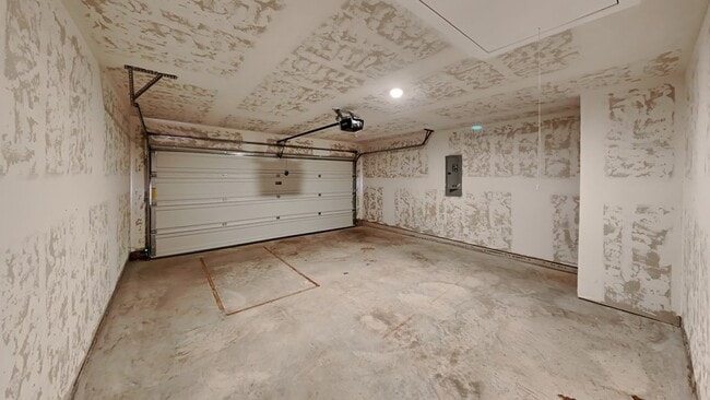 Building Photo - Spacious 4 Bedroom 2 Bathroom Home in Piedmont Schools (NEIGHBORHOOD PARK AND SPLASH PAD)