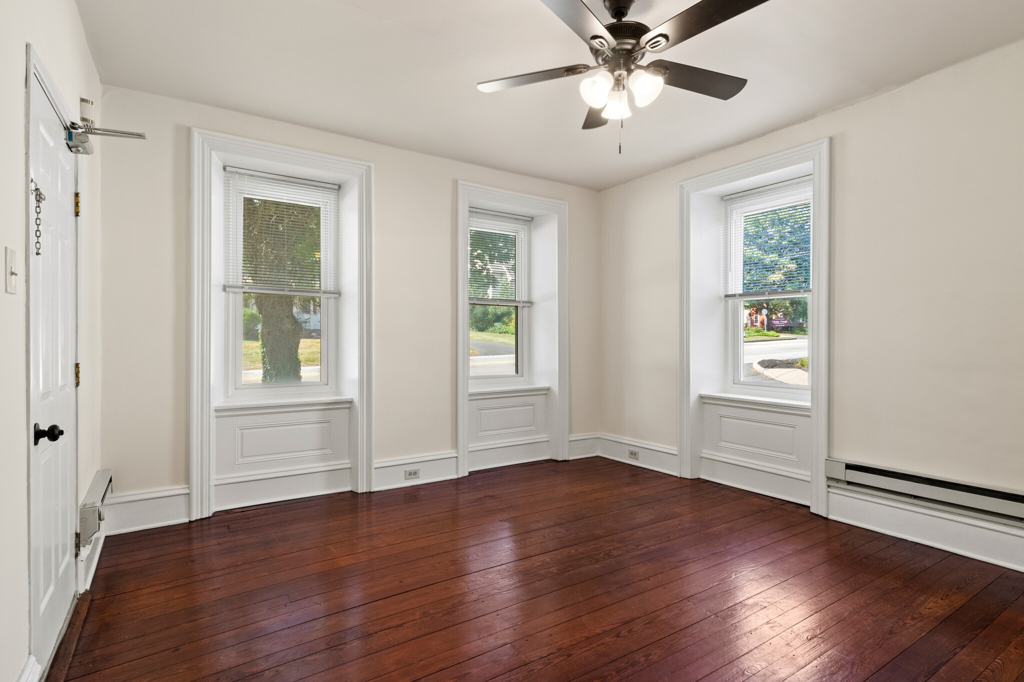 2nd Bedroom - 525 Main St