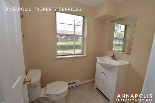 Building Photo - 536 Tepper Rd