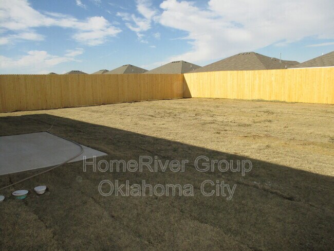 Building Photo - 8409 SW 49th Cir