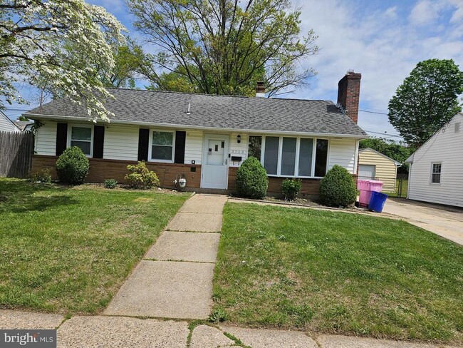 Primary Photo - 3703 Windsor Dr