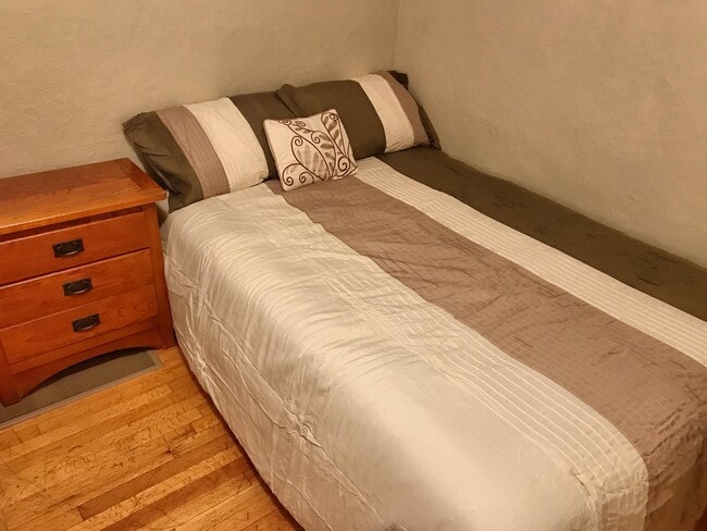 Primary Photo - 241 Lorraine Ave