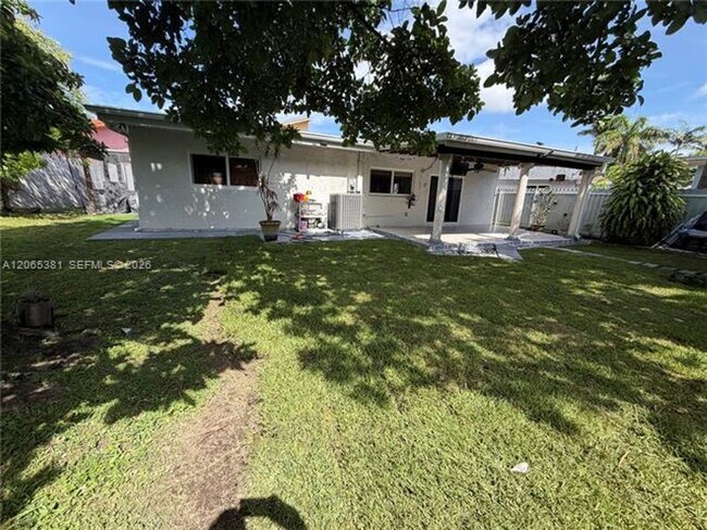 Building Photo - 3613 SW 112th Pl