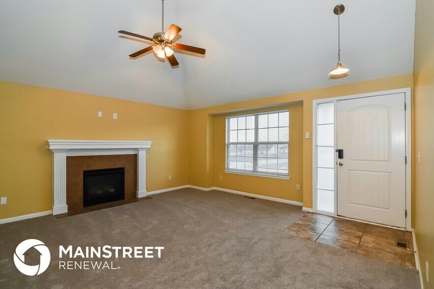 Building Photo - 1602 NW Hilltop Ln