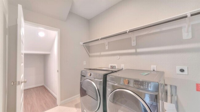 Building Photo - 2208 Gadwall Ct