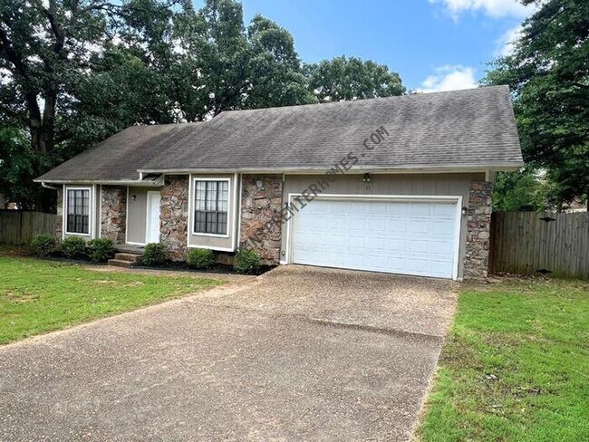 Building Photo - 17 Valley View Dr