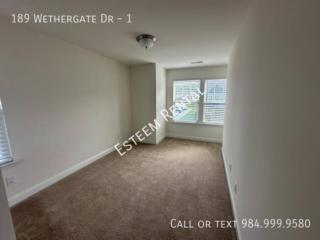 Building Photo - 189 Wethergate Dr