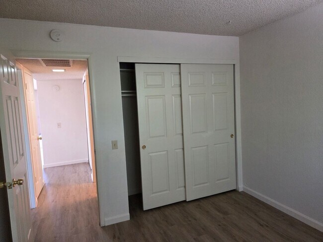 Building Photo - 9669-9671 Lake Natoma Drive