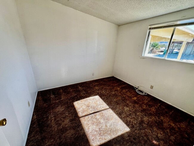 Building Photo - 6548 Sahara Ave