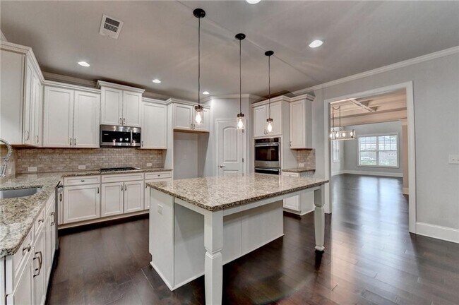 Building Photo - 9270 Colham Dr