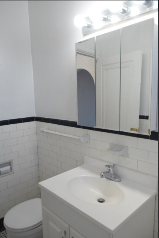 Building Photo - 6655 Berthold Ave