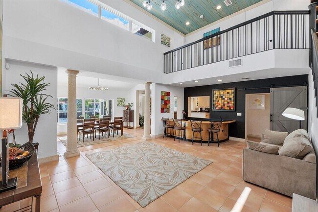 Building Photo - 2484 SE 12th St