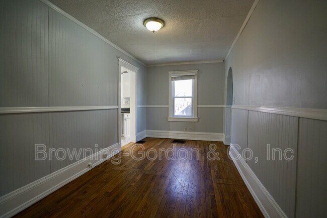 Building Photo - 2109 12th Ave S