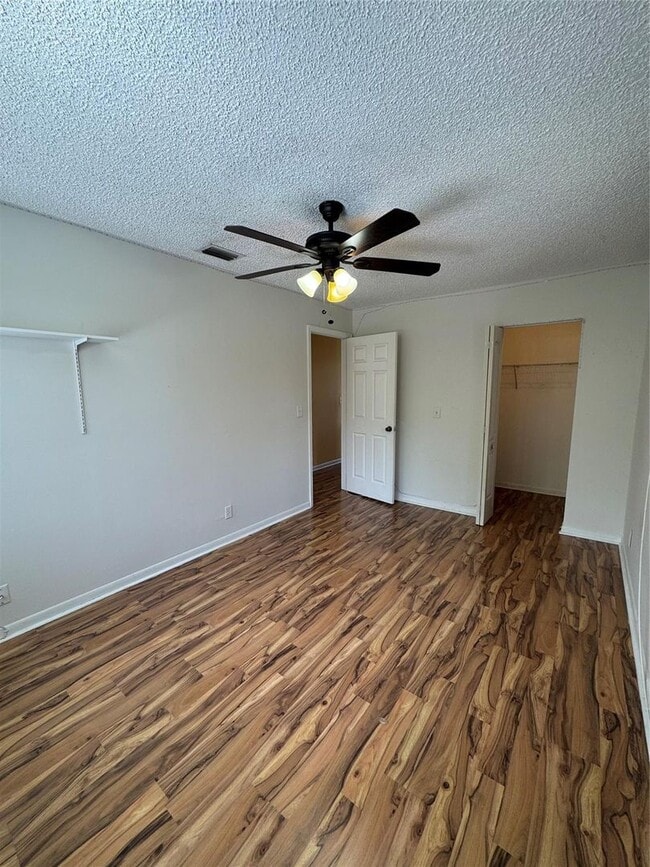 Building Photo - 16360 Water Way