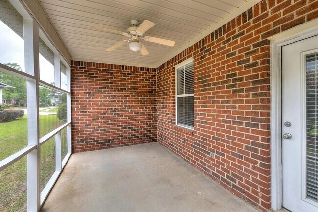 Building Photo - 3225 Mayflower Ln