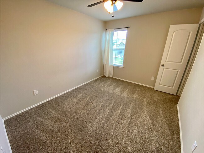 Building Photo - 13832 Rock Island Trl