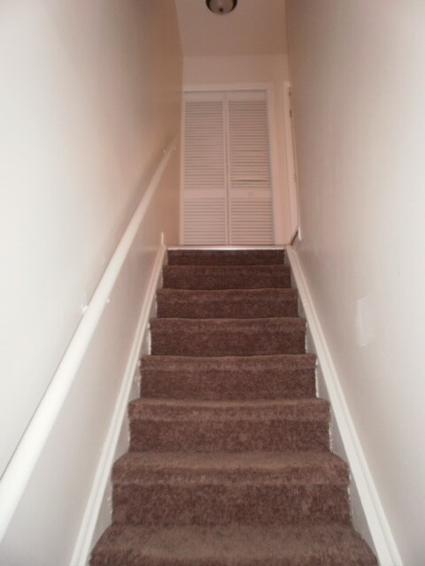 Building Photo - 3406 Kenbrooke Ct