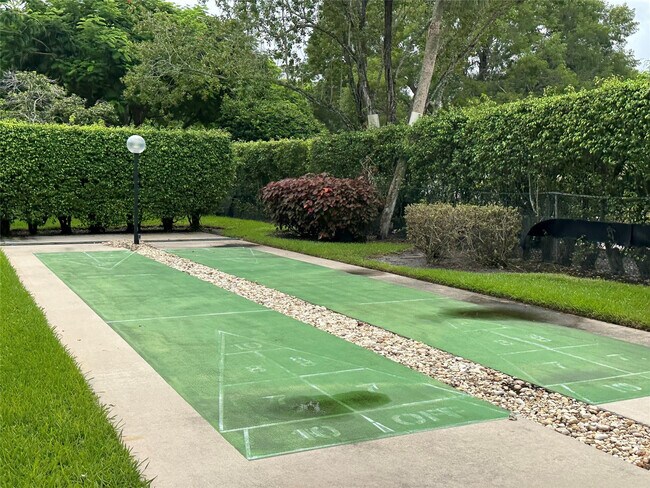 Building Photo - 3510 Oaks Way