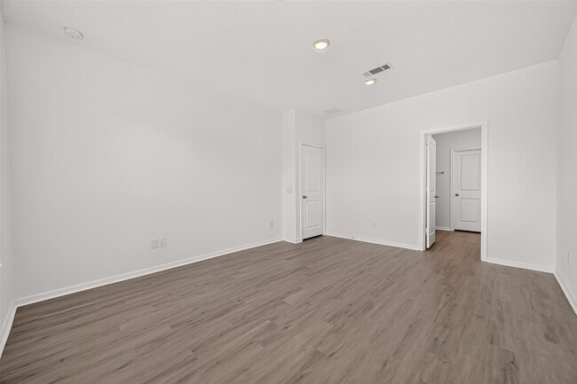 Building Photo - 338 Shady Cedar Hl Ln