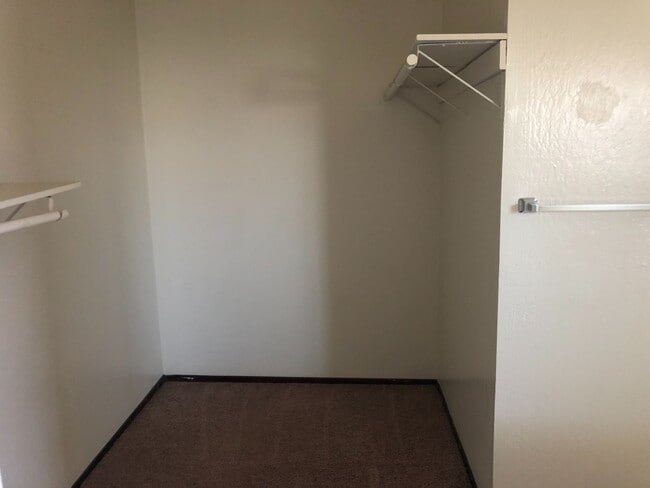 Building Photo - Alviso St