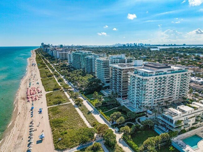 Building Photo - 9499 Collins Ave