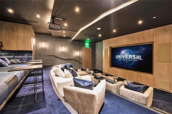 Building Photo - 650 NE 32nd St