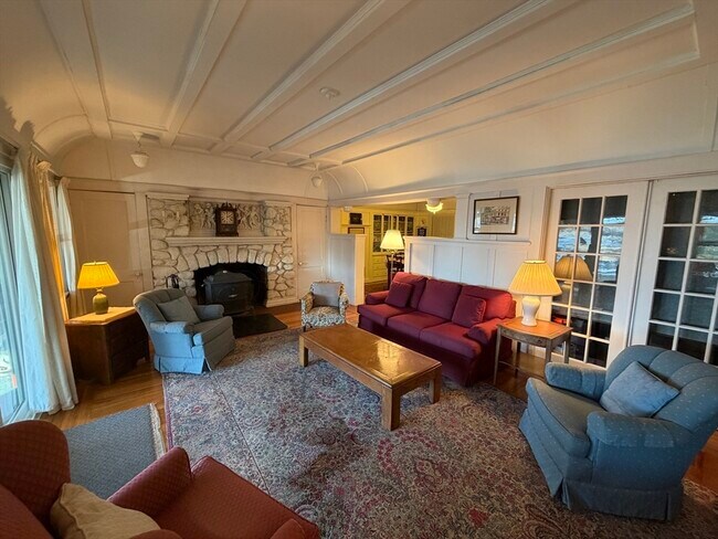 Building Photo - 630 Washington St