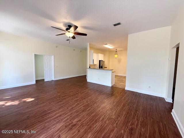 Building Photo - 440 Crescent Pond Dr