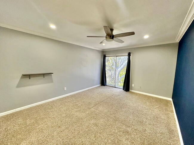 Building Photo - Stunning Condo Minutes from Downtown La Mesa