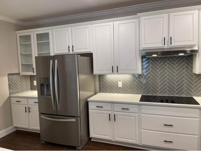 Building Photo - 704 Shoal Crk