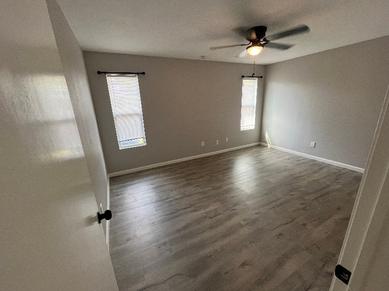 Building Photo - 837 Orleans Dr