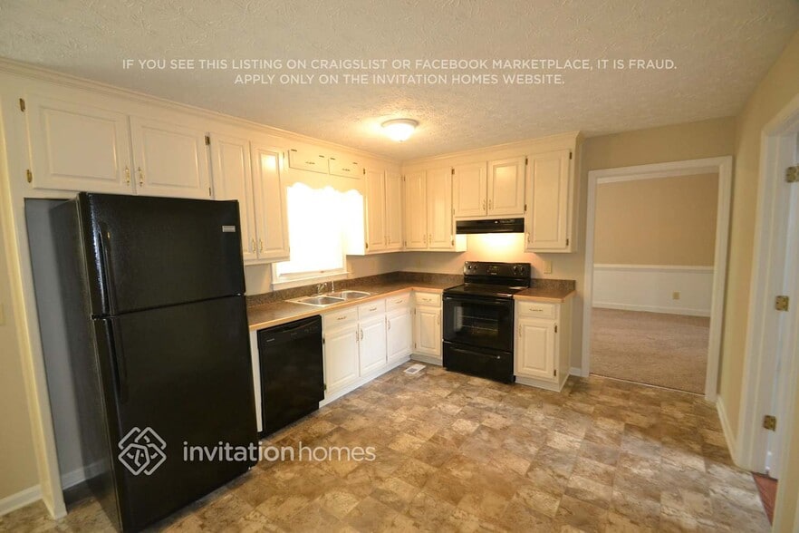 Building Photo - 3735 Starboard Ln