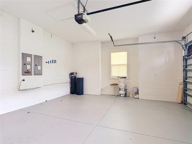 Building Photo - 5183 Buttonsage Dr
