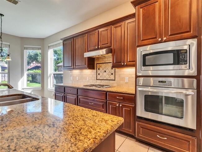 Building Photo - 5342 Tyler Park Ln