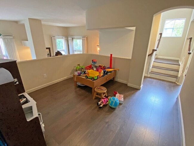 Building Photo - 478 Mill River Ln