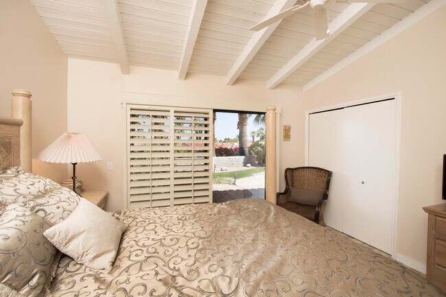 Building Photo - 40080 Via Buena Vista