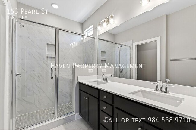 Building Photo - 153 Pearl St