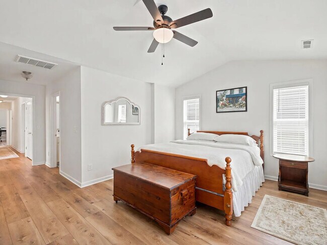 Building Photo - Lease OR Lease to Own