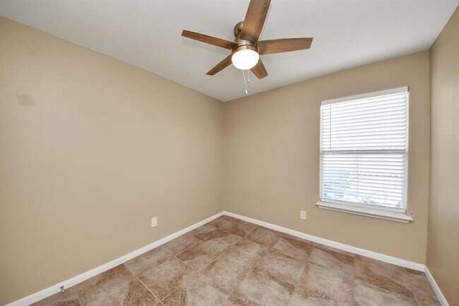 Building Photo - 4106 Falling Trace Ln