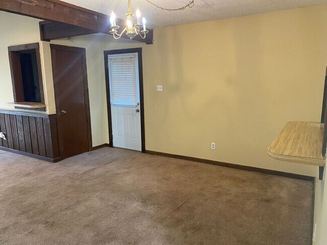 Building Photo - 8270 Glen Rock Cove